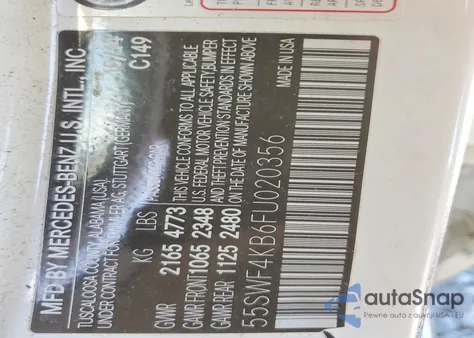 2015 Mercedes-Benz C 300 4Matic z USA, uszkodzony, nr VIN 55SWF4KB6FU020356